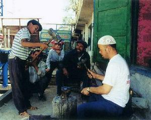 �������N